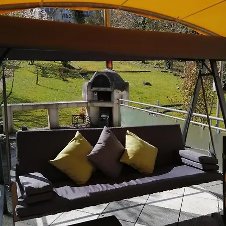 Pauly Guest house